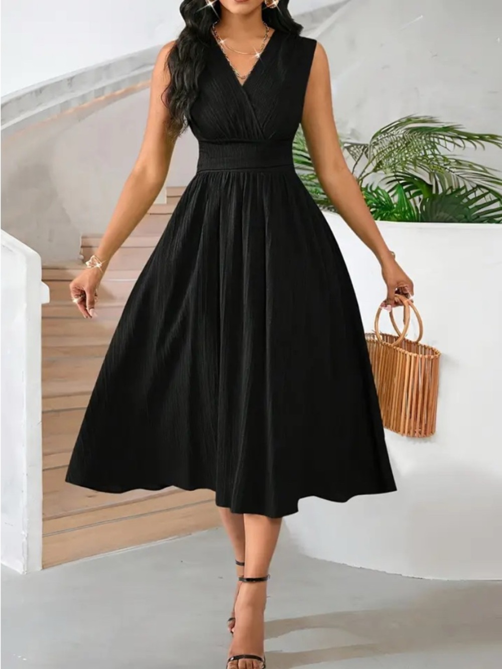 BLACK Sleeveless V-Neck Midi Dress Classic A-Line Style